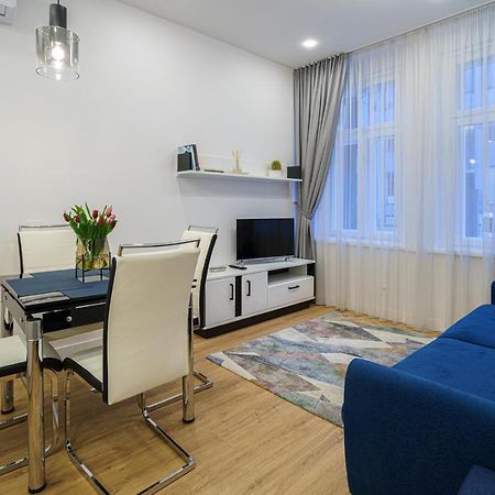 Moder Chic Apartment In Center-Prime Rentals Kaunas Dış mekan fotoğraf