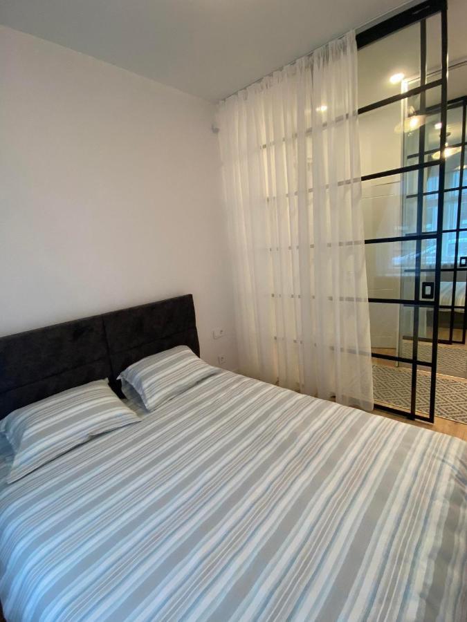 Moder Chic Apartment In Center-Prime Rentals Kaunas Dış mekan fotoğraf