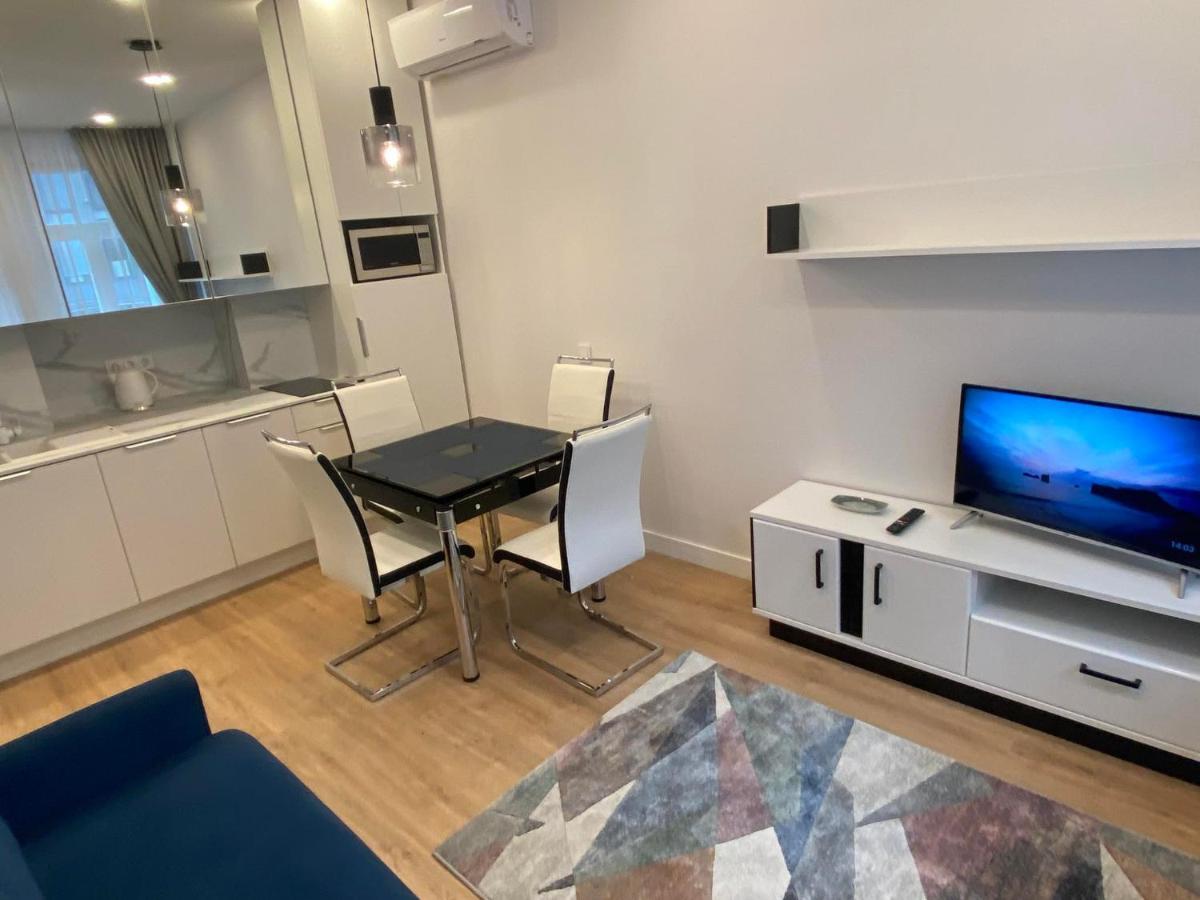 Moder Chic Apartment In Center-Prime Rentals Kaunas Dış mekan fotoğraf