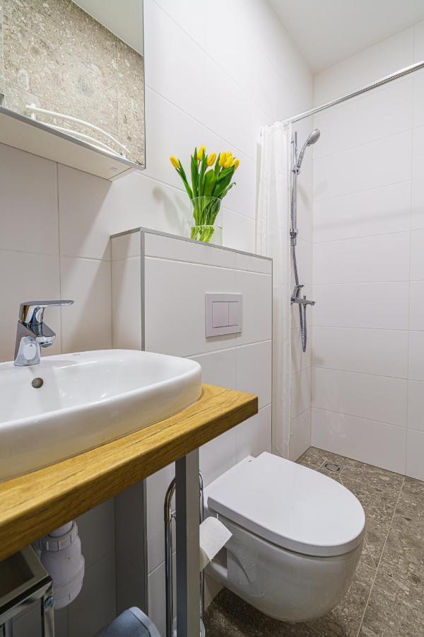 Moder Chic Apartment In Center-Prime Rentals Kaunas Dış mekan fotoğraf